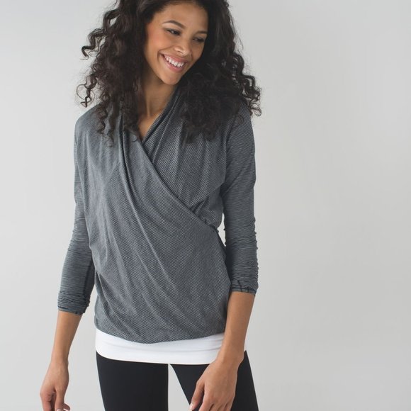 lululemon athletica Tops - EUC Lululemon Radiant Long Sleeve (6)